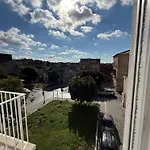 Etra House Πανσιόν 3*