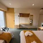 Πανσιόν Etra House 3*