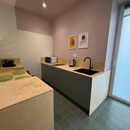 Etra House Πανσιόν