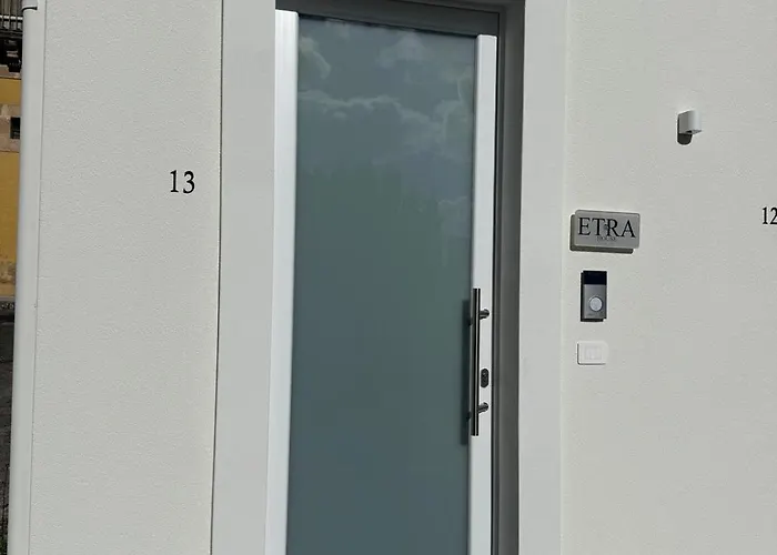 Etra House
